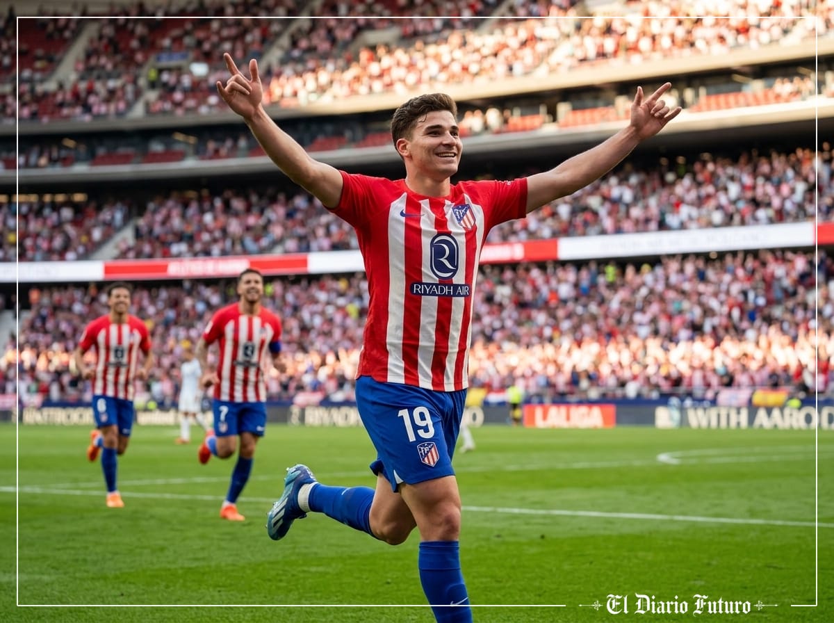 Julián Álvarez celebra un gol con la camiseta del Atlético de Madrid en el Metropolitano