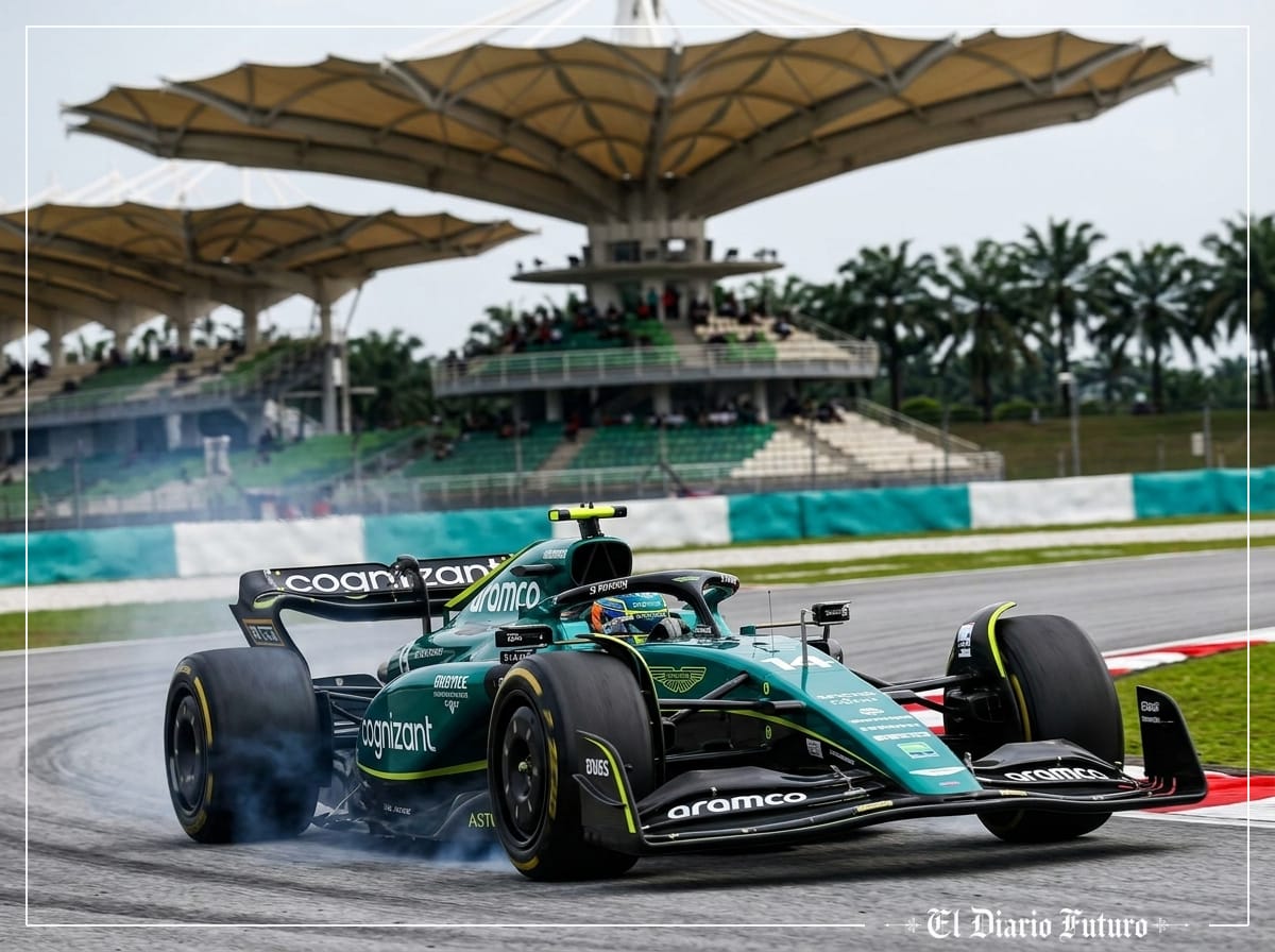 El Aston Martin de Fernando Alonso en el circuito de Sepang