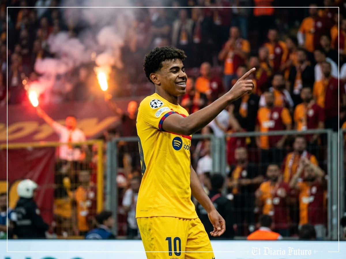 Lamine Yamal celebra un gol con el Barcelona en Estambul