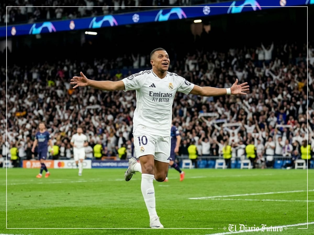 Kylian Mbappé celebra un gol con la camiseta blanca del Real Madrid en el Bernabéu.